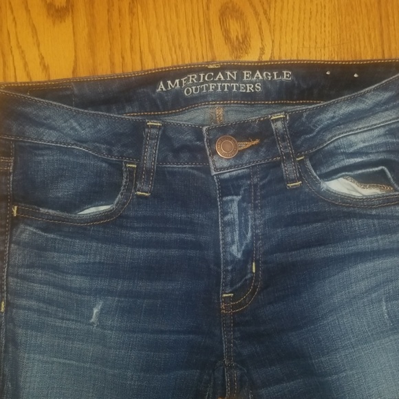 America Eagle dark wash ripped jeggings size 4 - Picture 3 of 5